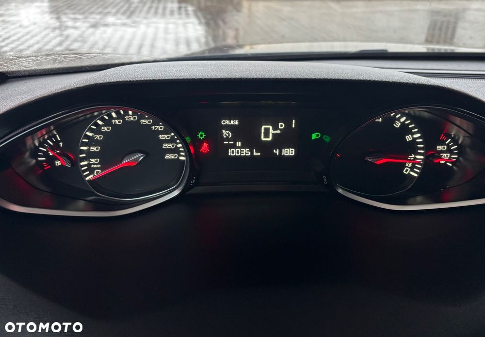 Peugeot 308 1.2 PureTech Active S&S EAT6 - 32