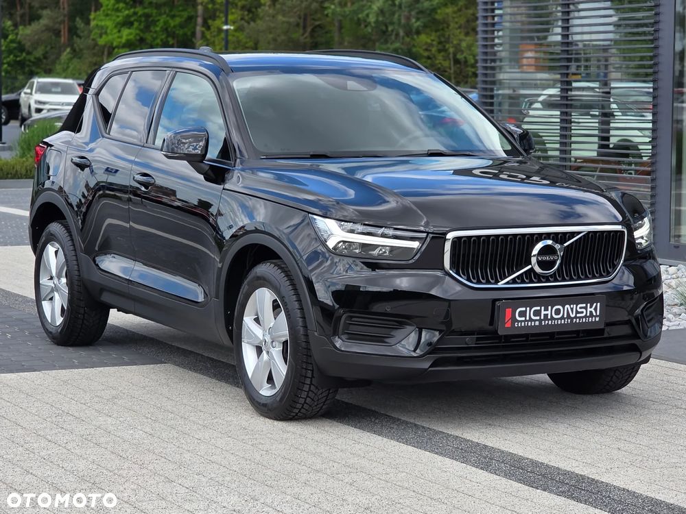 Volvo XC 40 T3 Momentum Pro - 40