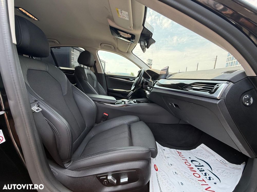 BMW Seria 5 520d AT MHEV - 23