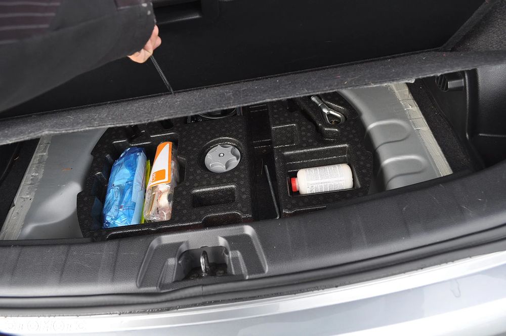 Nissan Qashqai 1.3 DIG-T N-Connecta EU6d - 19