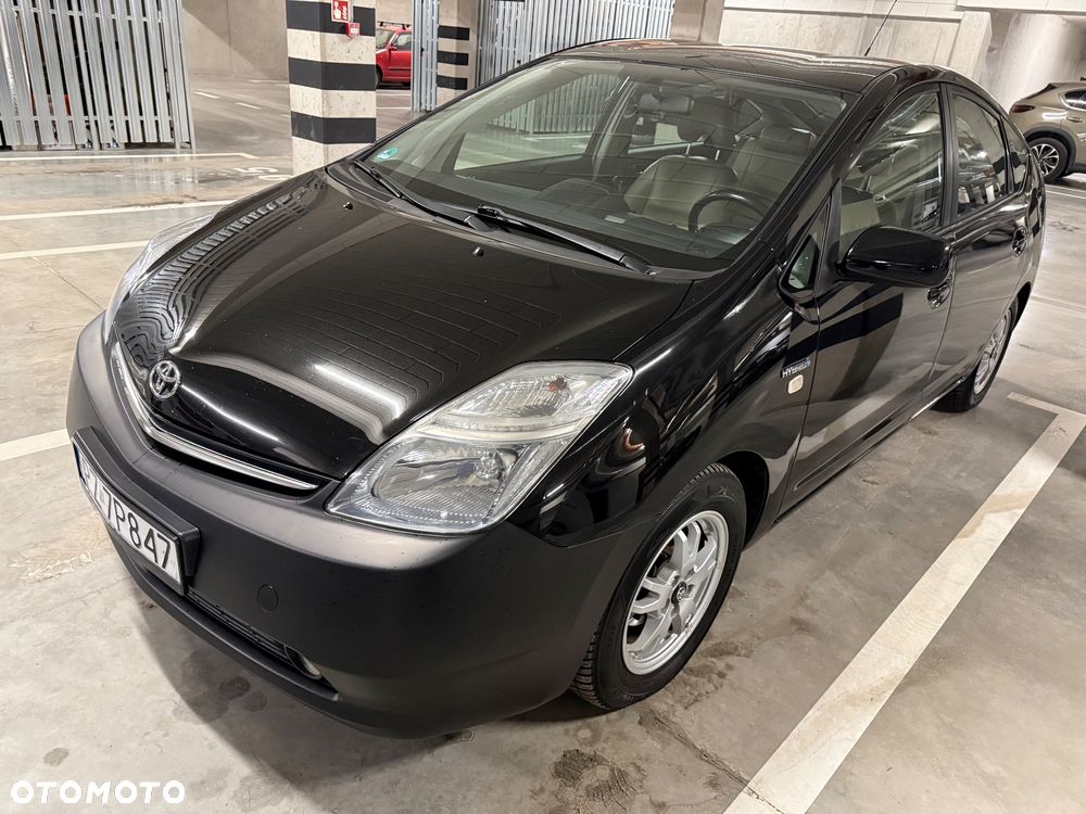 Toyota Prius 1.5 VVT-i Prestige - 2