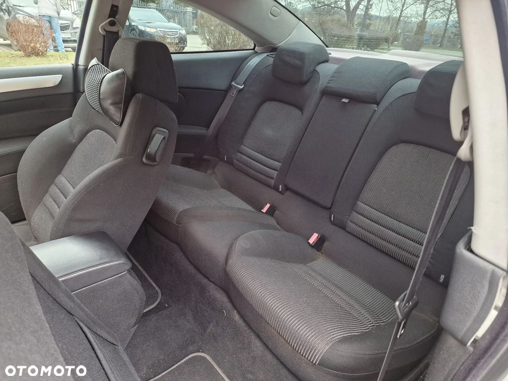 Peugeot 407 V6 HDi FAP 205 Sport - 11