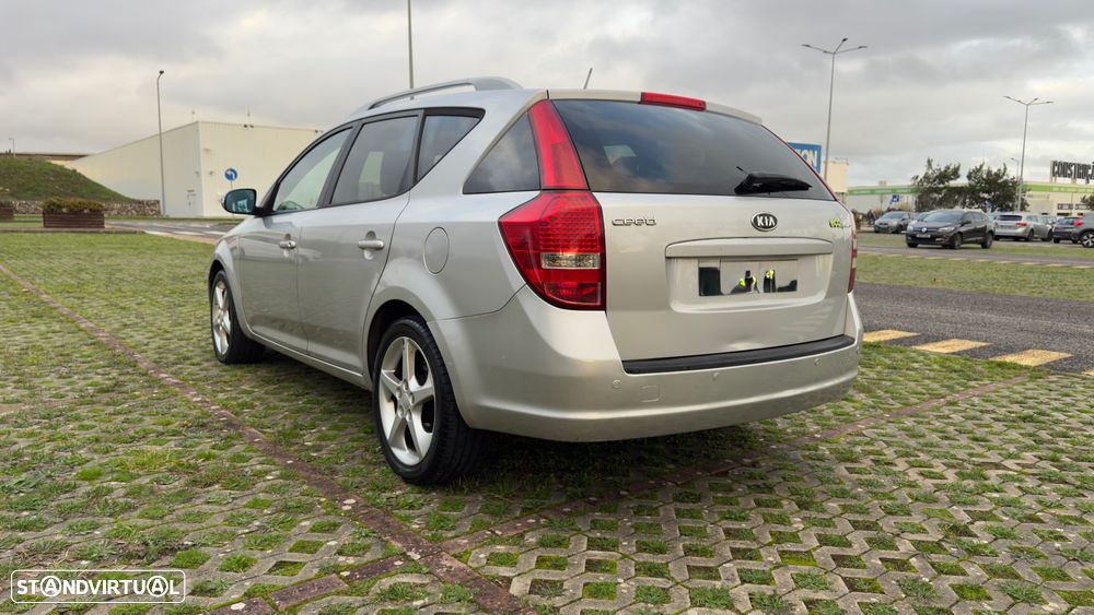 Kia Ceed SW 1.6 CRDi EX - 4