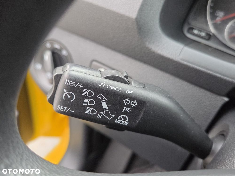 Volkswagen Caddy 2.0 TDI 4MOTION - 12