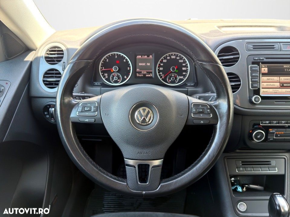 Volkswagen Tiguan - 16
