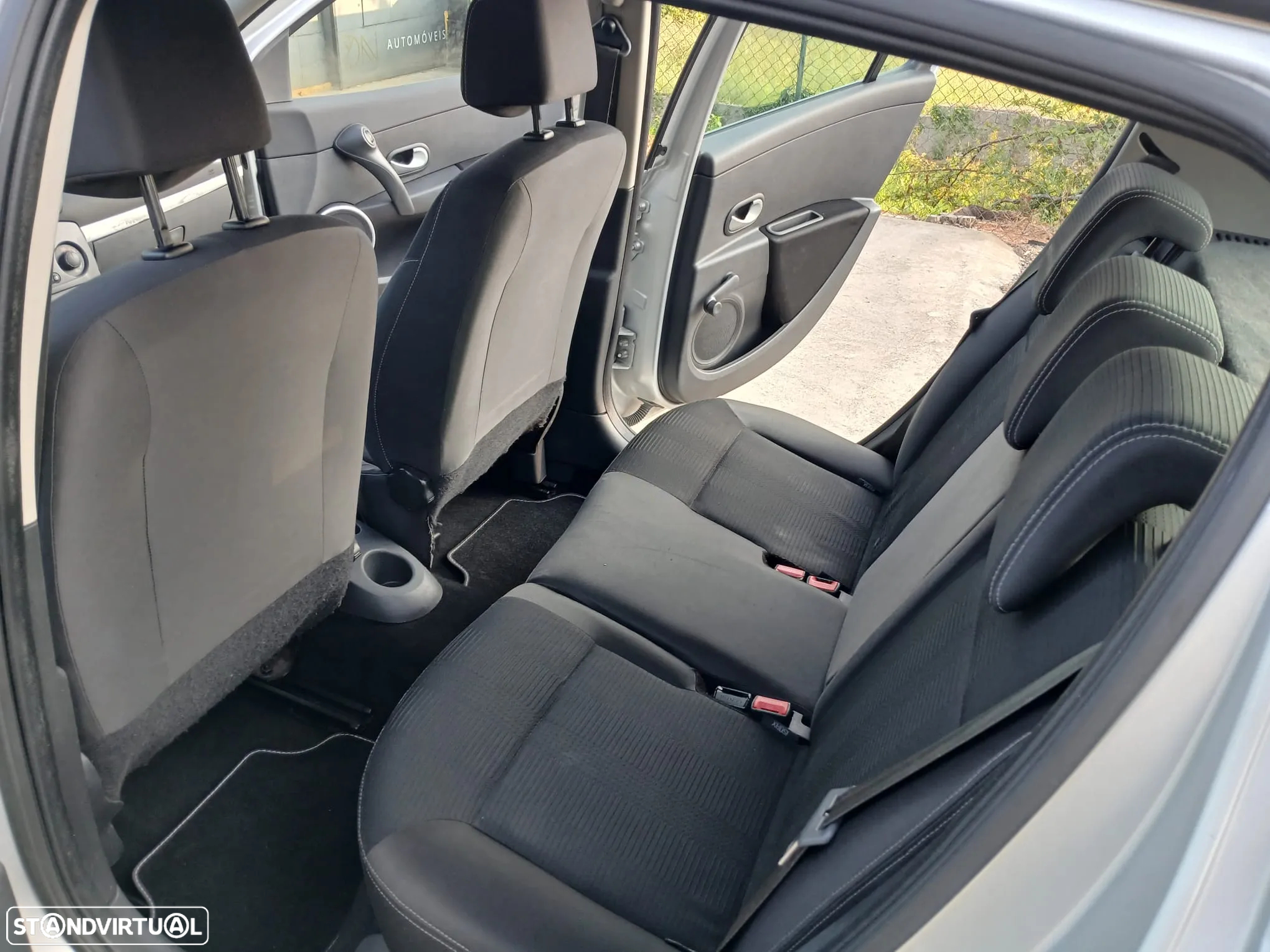 Renault Clio 1.2 16V Confort - 3