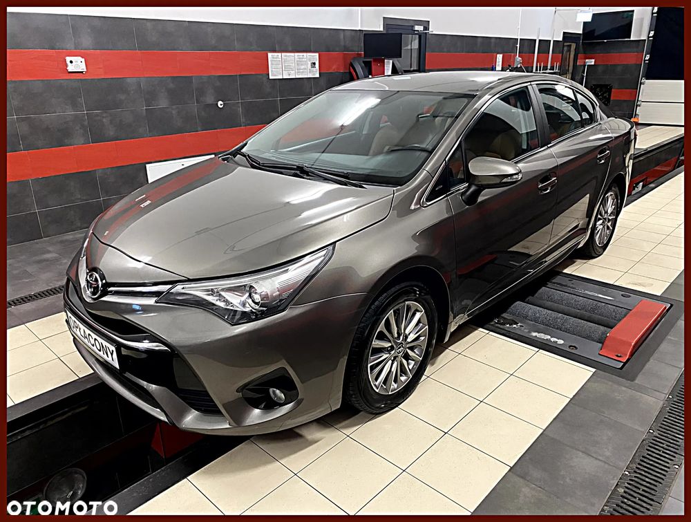 Toyota Avensis 1.8 Premium MS - 1