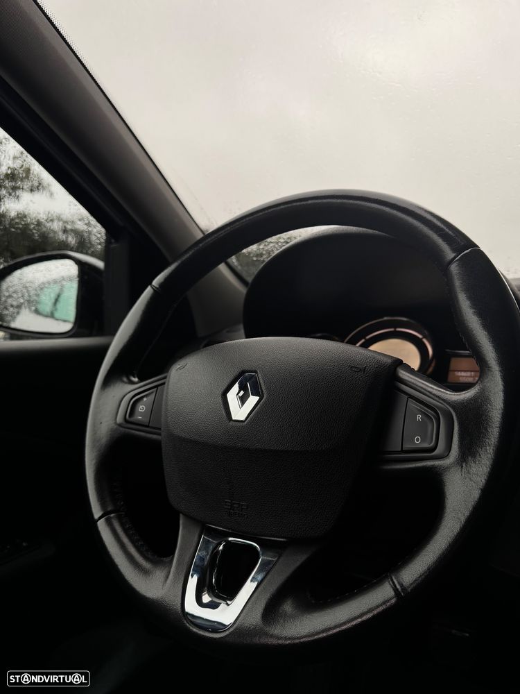 Renault Mégane 1.5 dCi Limited SS - 7