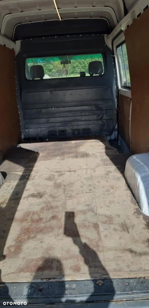 Mercedes-Benz Sprinter - 5