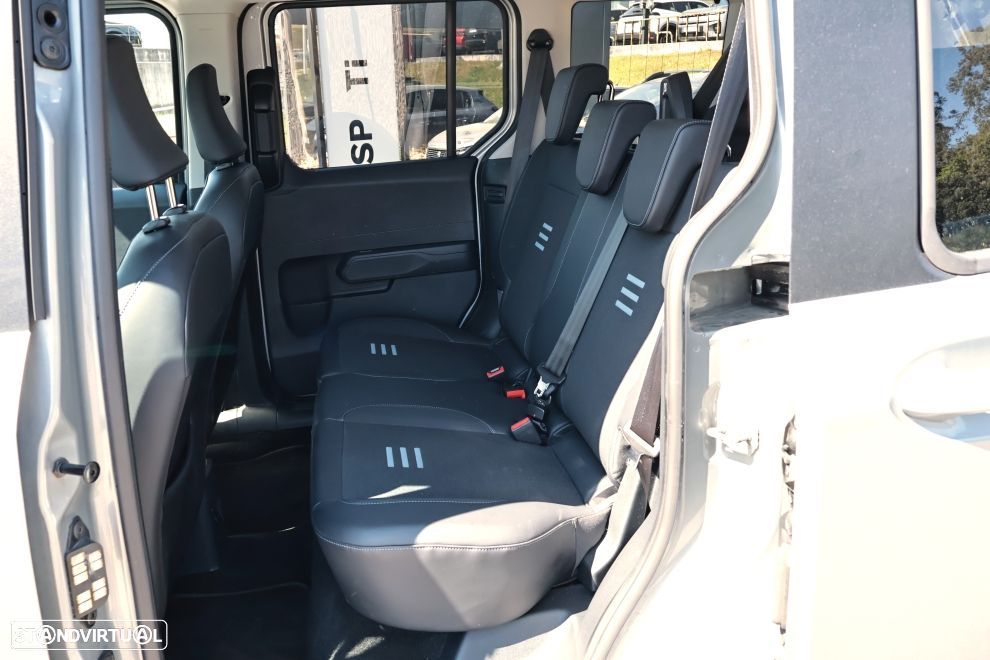 Ford Tourneo Courier 1.0 EcoBoost Active DCT - 18