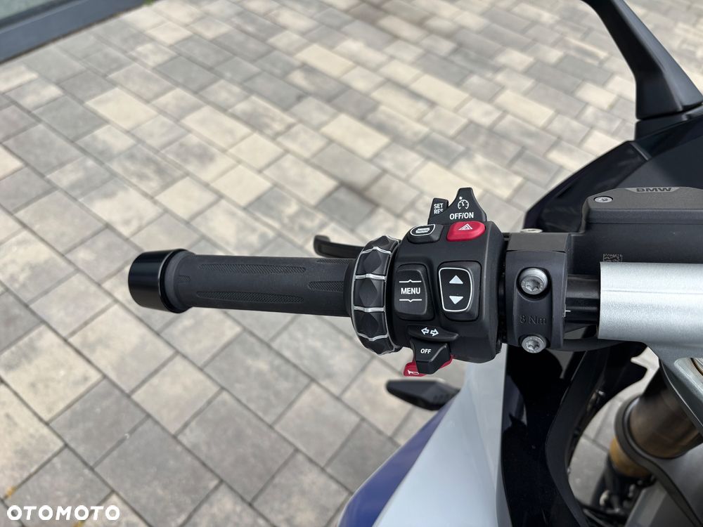 BMW RS - 9