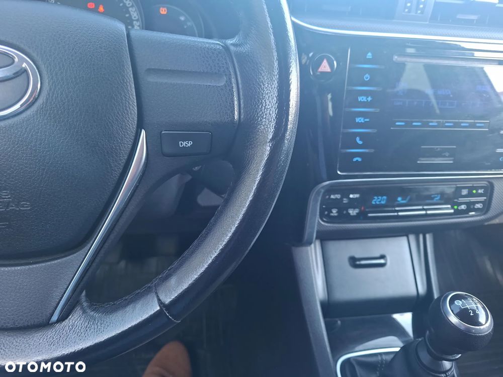 Toyota Auris - 19
