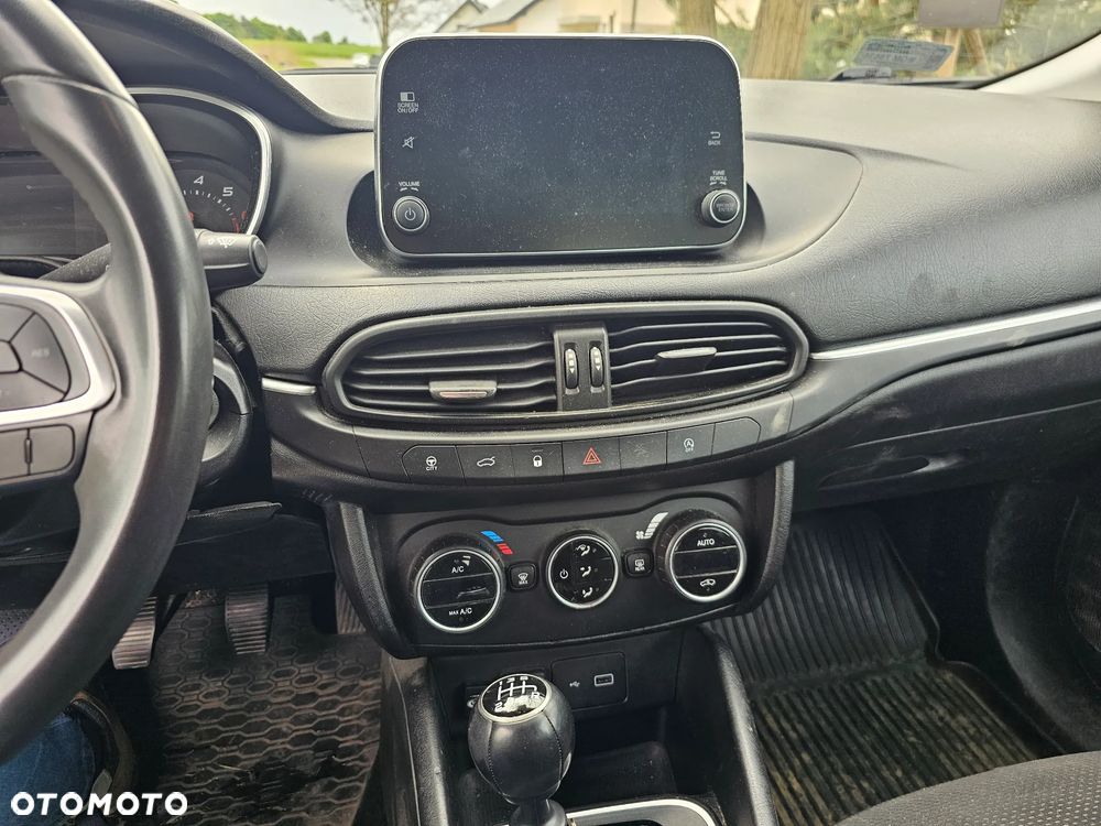 Fiat Tipo 1.4 16V Lounge - 11