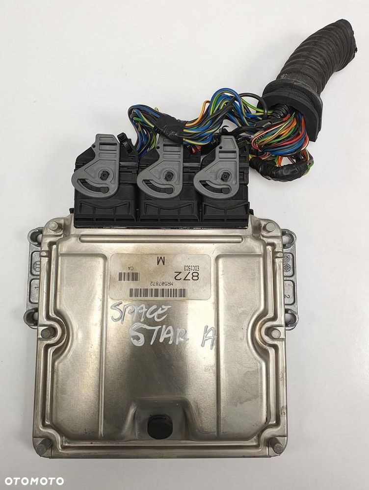 KOMPUTER STEROWNIK SILNIKA MITSUBISHI SPACE STAR 1.9 DID 0281010438 011128 - 1