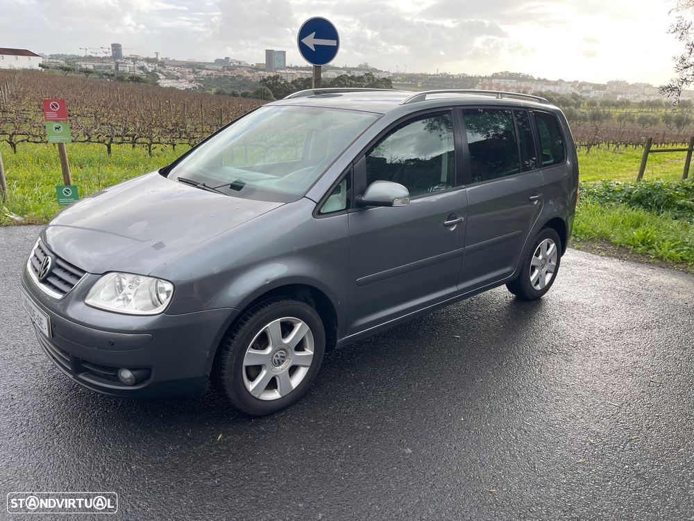 VW Touran 2.0 TDI Highline EC 7L - 3