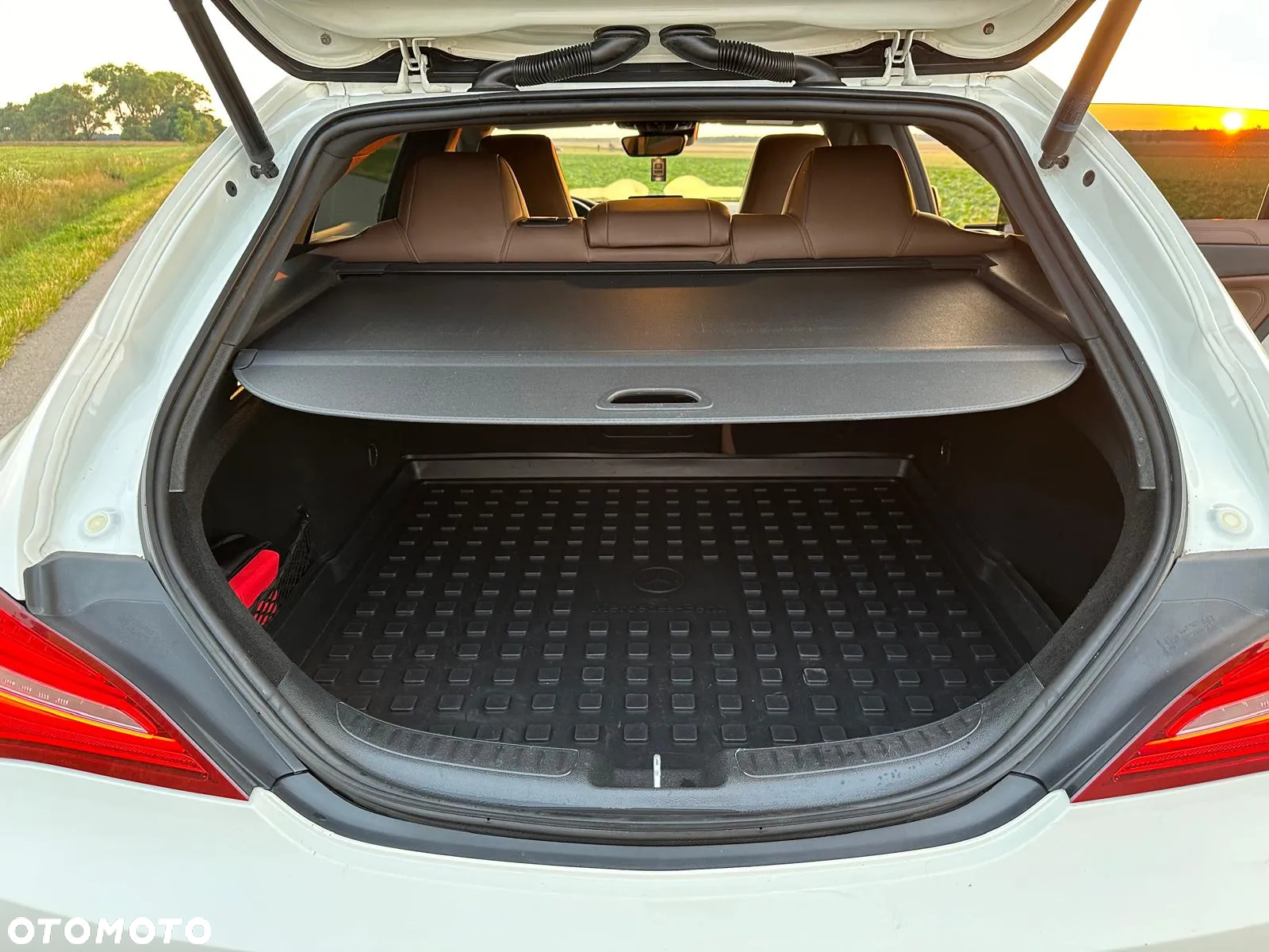 Mercedes-Benz CLA 220 4-Matic AMG Line - 26