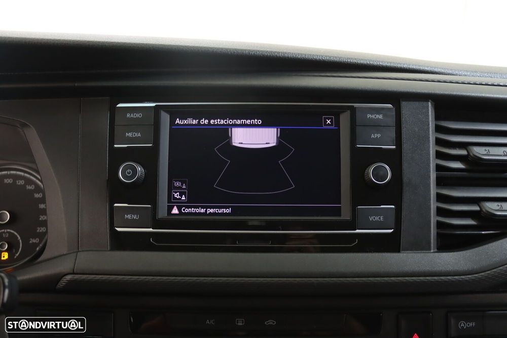 VW Transporter 2.0 TDI L.Business - 26