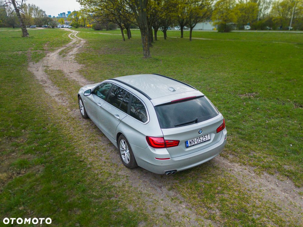 BMW Seria 5 525d - 9