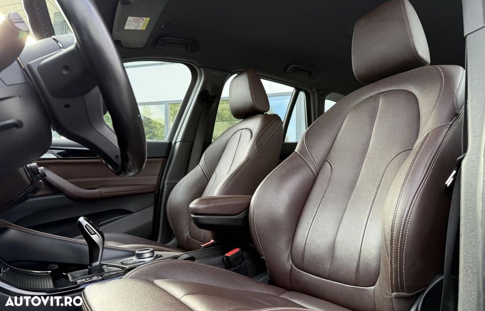 BMW X1 sDrive20i AT xLine - 12