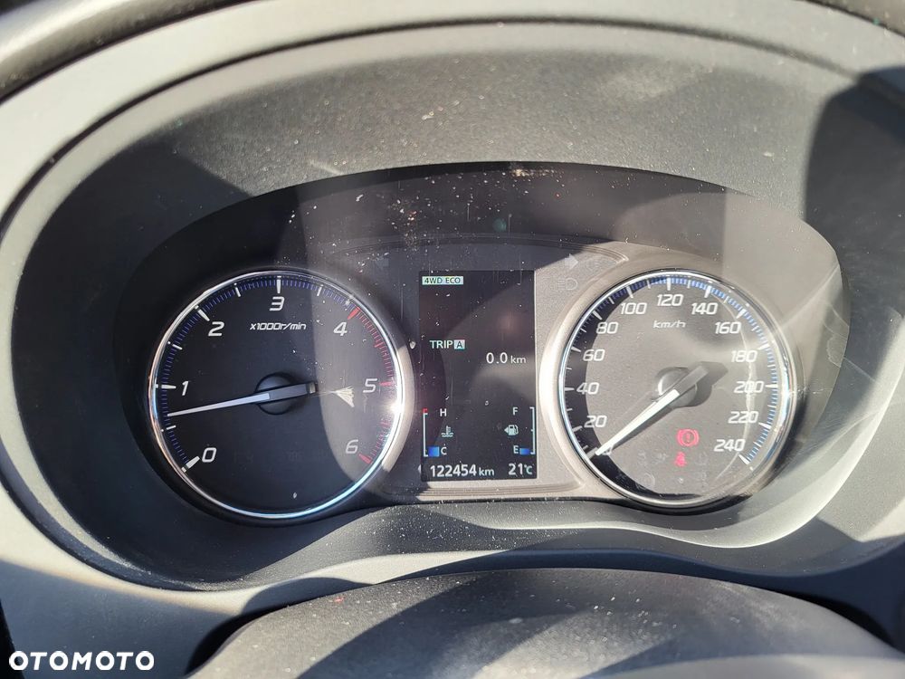 Mitsubishi Outlander 2.2 DID Instyle Navi - 5
