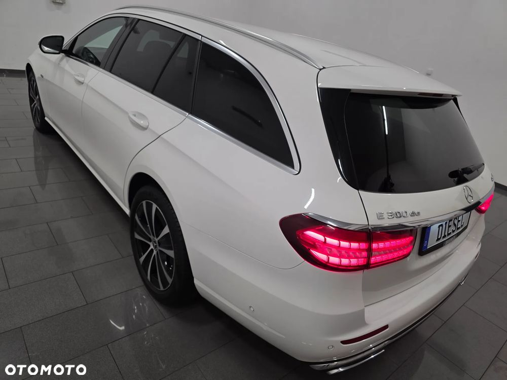 Mercedes-Benz Klasa E 300 de 4-Matic Exclusive - 5