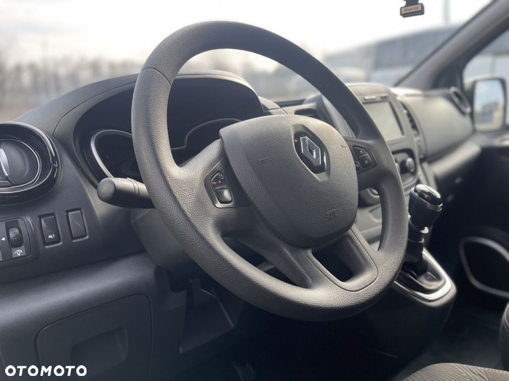 Renault Trafic - 11