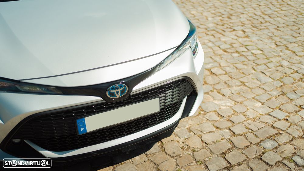 Toyota Corolla Touring Sports 1.8 Hybrid Comfort+P.Sport - 2
