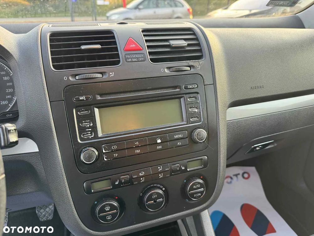 Volkswagen Golf V 1.9 TDI Sportline - 7