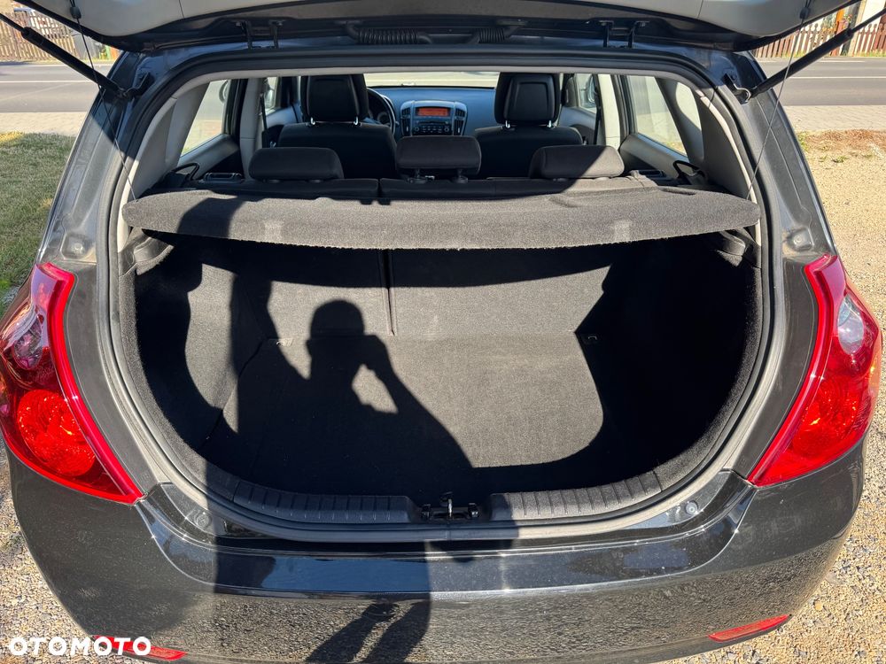 Kia Ceed - 9
