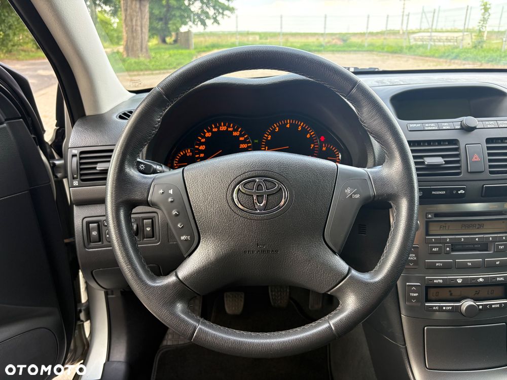 Toyota Avensis 1.8 VVT-i Edition - 35