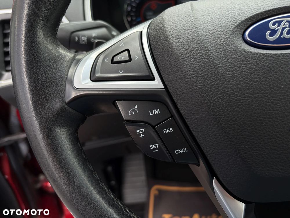 Ford S-Max 2.0 TDCi Titanium PowerShift - 24