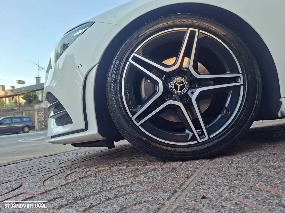 Mercedes-Benz CLA 180 d Shooting Brake AMG Line Aut. - 14