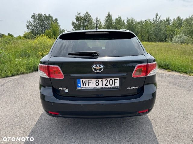 Toyota Avensis 2.2 D-CAT Premium - 4