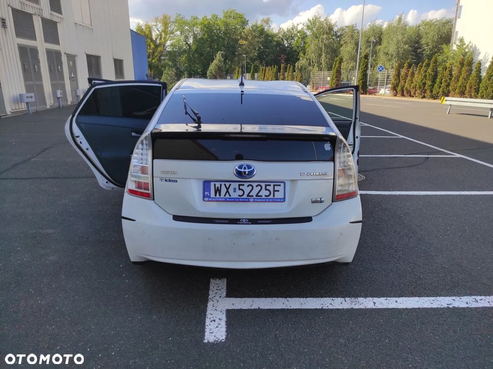 Toyota Prius - 8