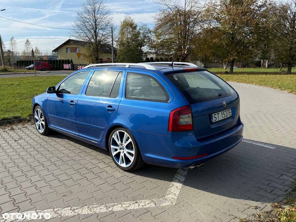 Skoda Octavia 2.0 TDI RS - 26