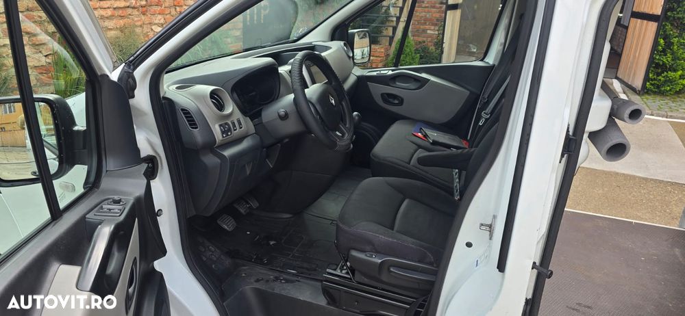 Renault Trafic - 9