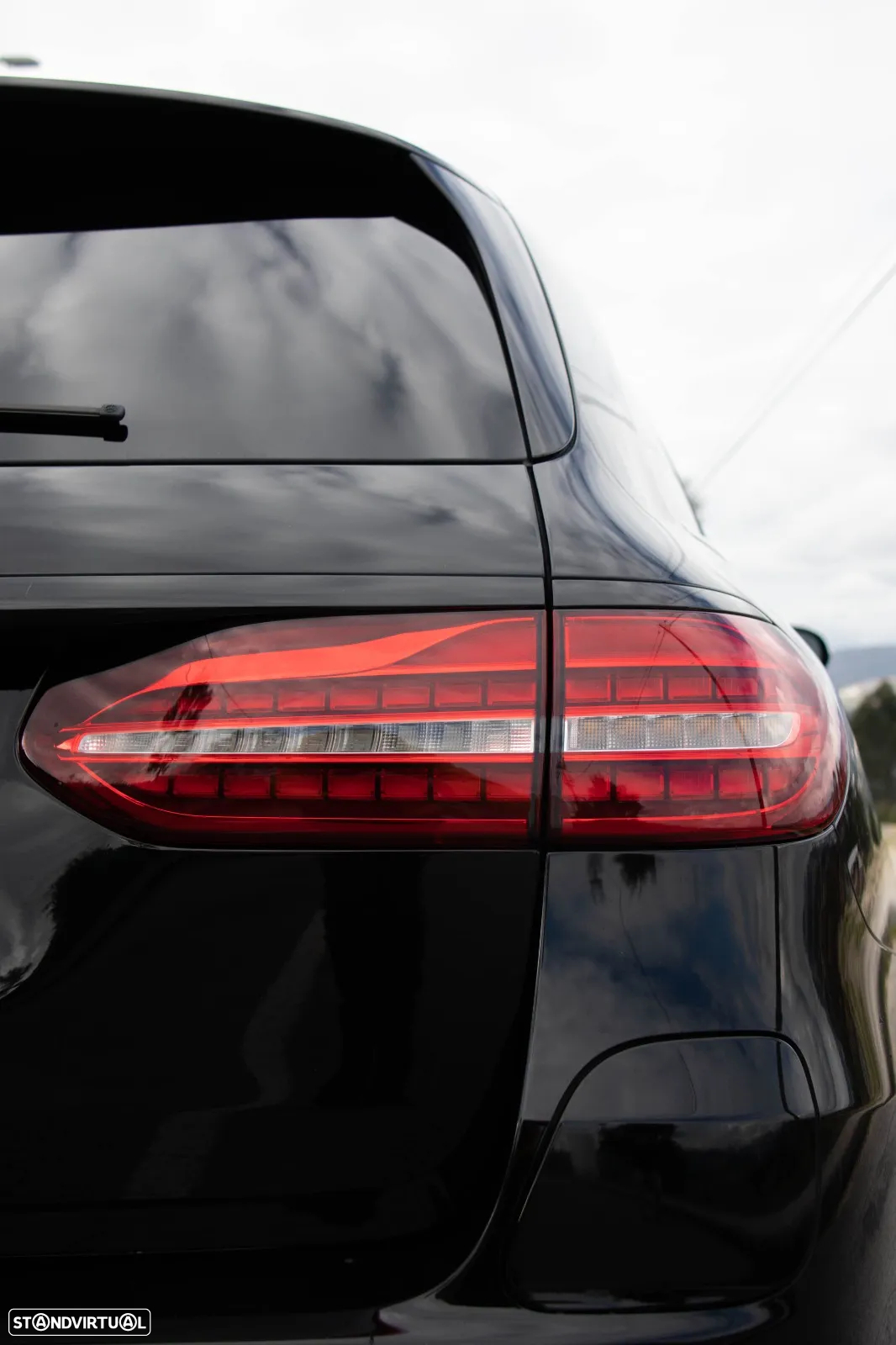 Mercedes-Benz E 300 de AMG Line - 11