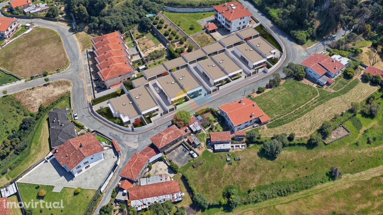 Moradia T3 Geminada de 2 pisos e 3 frentes – Travanca, Santa Maria d - Grande imagem: 5/24