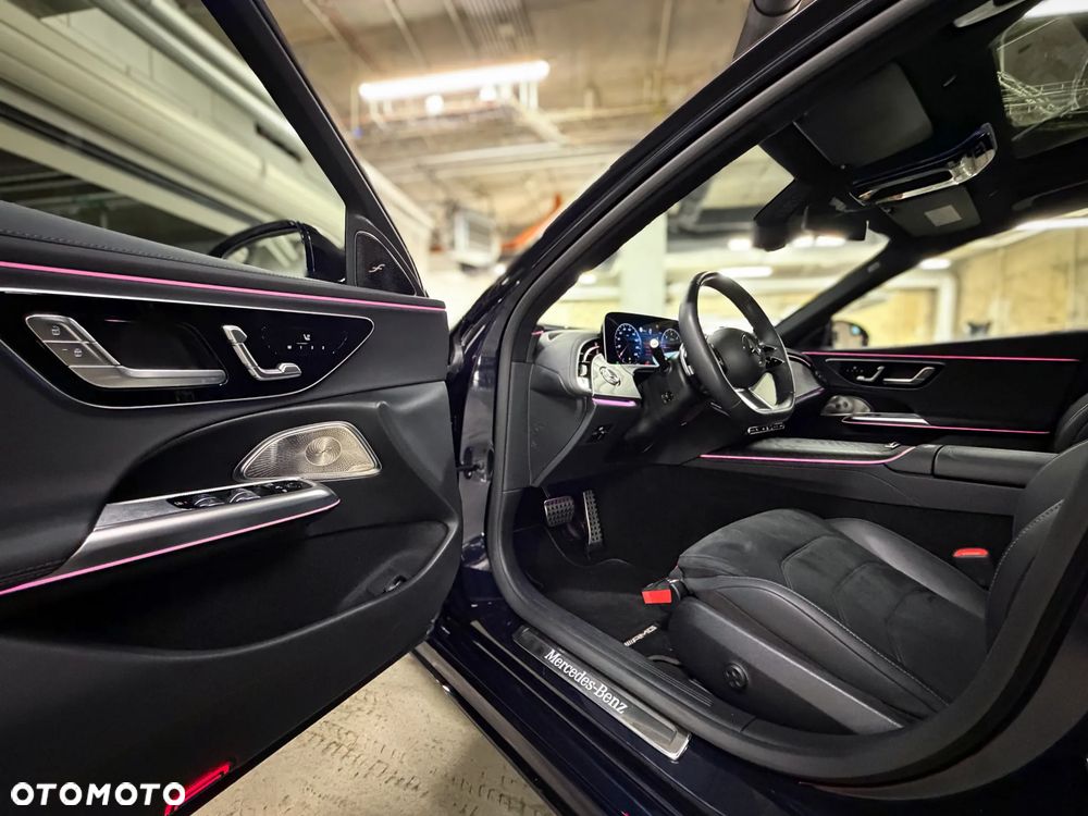 Mercedes-Benz Klasa E 220 d mHEV 4-Matic Exclusive 9G-Tronic - 17