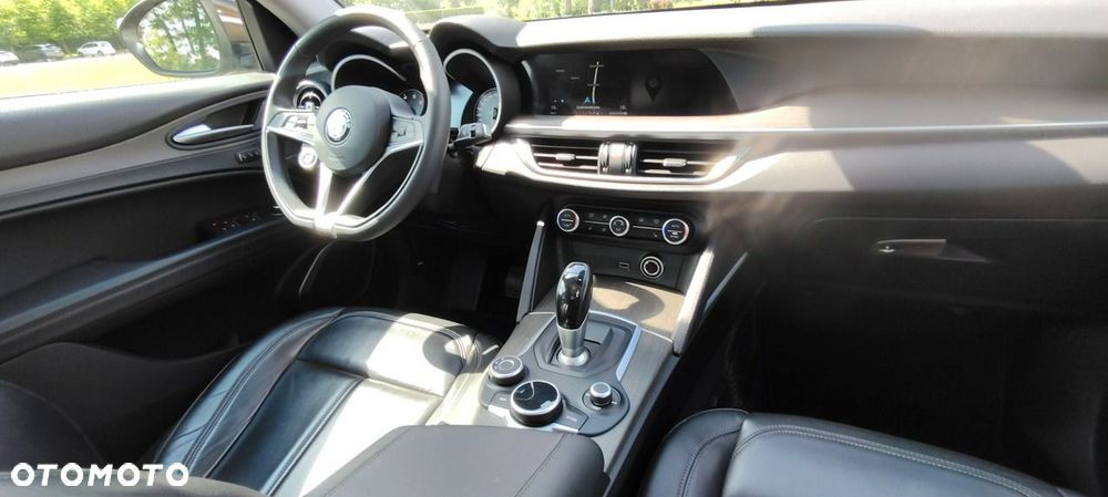 Alfa Romeo Stelvio 2.0 Turbo Estrema Q4 - 9