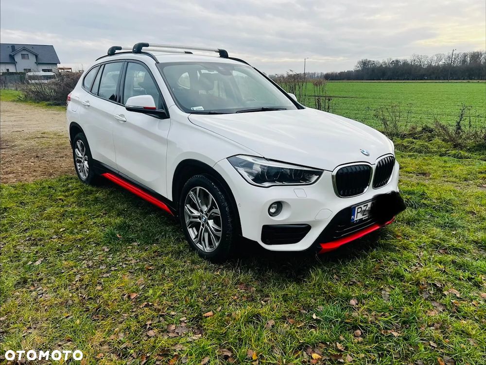 BMW X1 xDrive20i Sport Line - 2