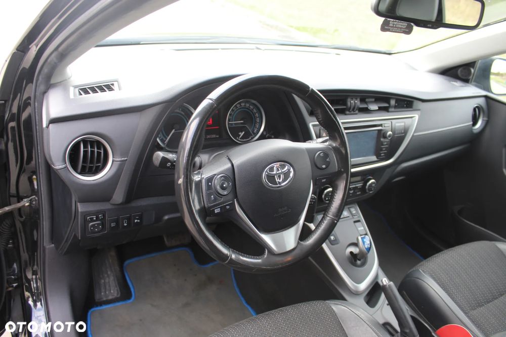 Toyota Auris 1.8 HSD Luna - 6