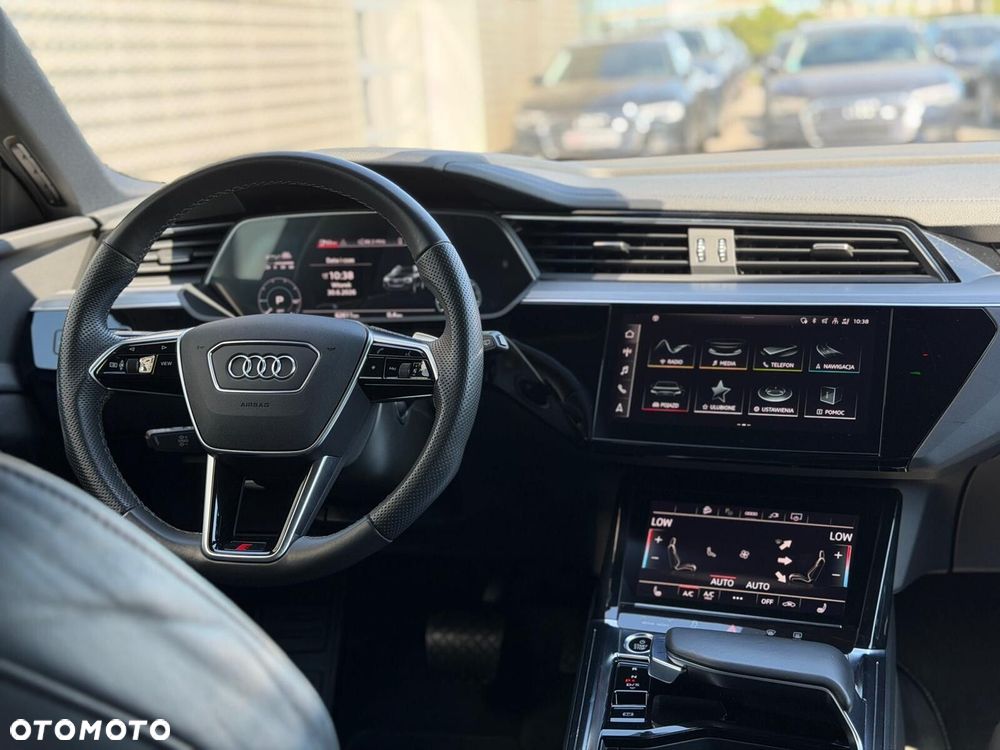 Audi e-tron 55 Quattro S Line - 21