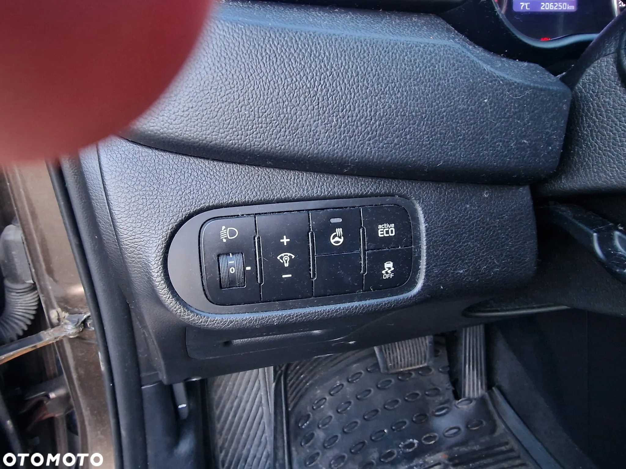 Kia Carens 1.7 CRDi Spirit - 26