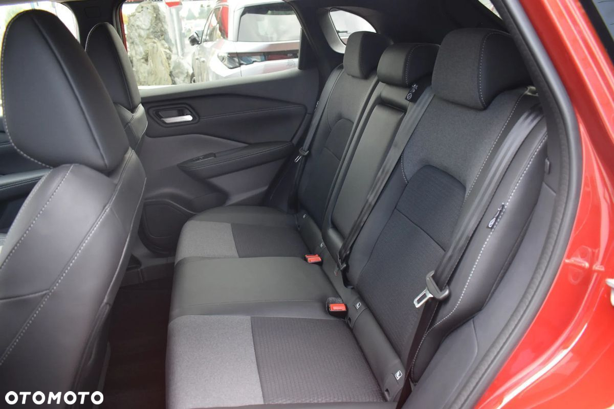Nissan Qashqai 1.3 DIG-T mHEV N-Connecta Xtronic - 9