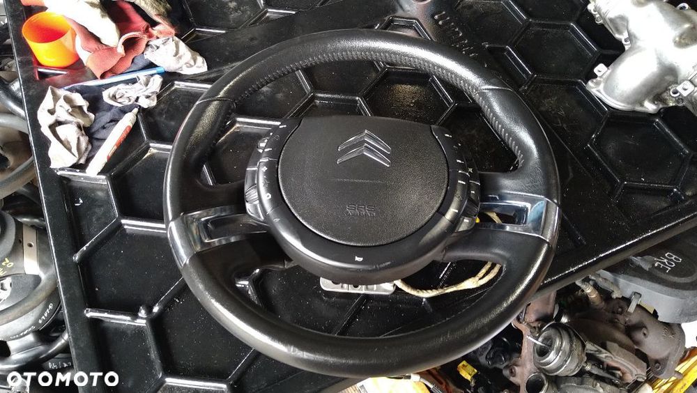 KIEROWNICA CITROEN C4 PICASSO 2008 - 1