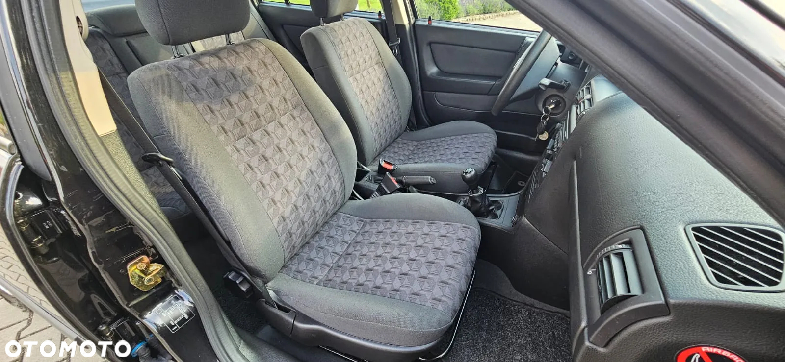 Opel Astra 1.6 Max - 9