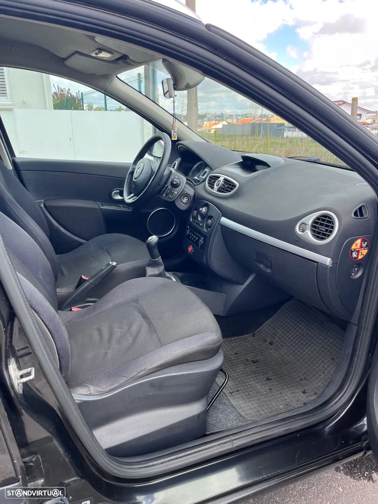 Renault Clio Break - 23