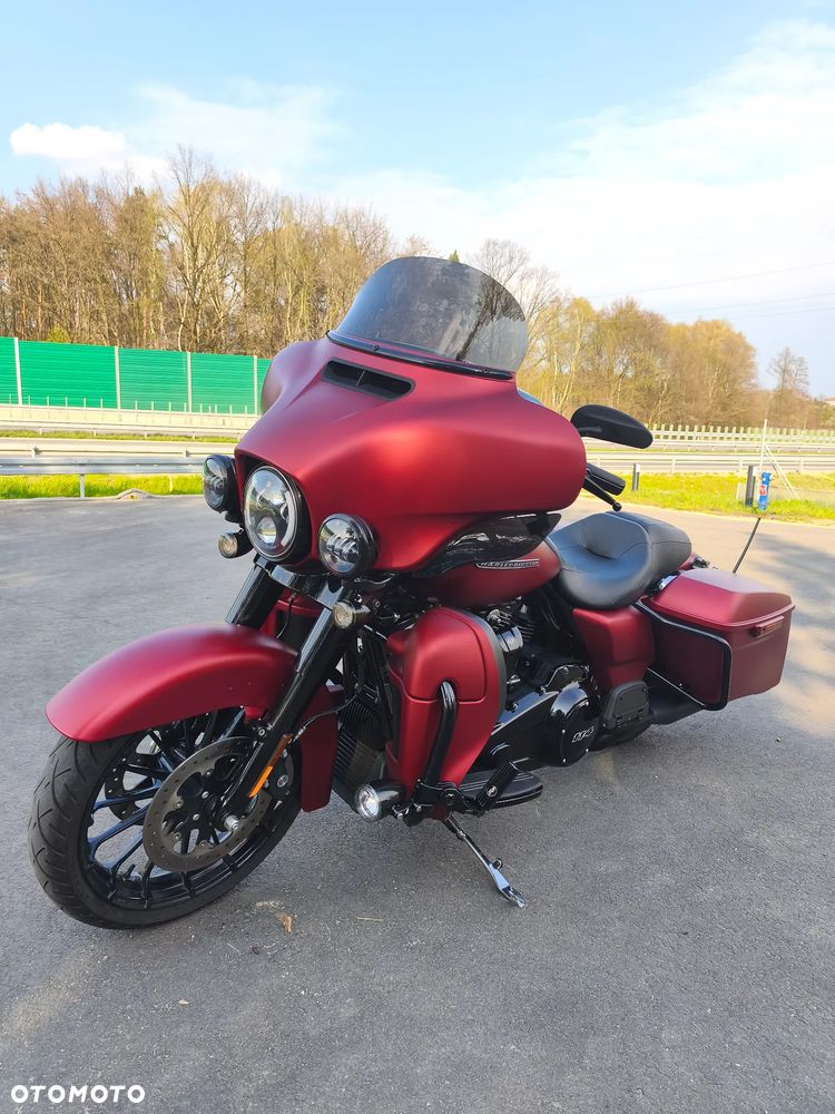 Harley-Davidson Touring Street Glide - 8