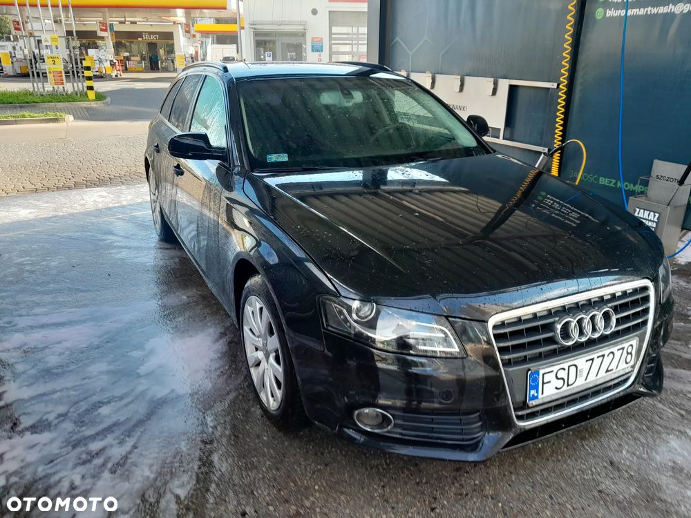 Audi A4 - 1